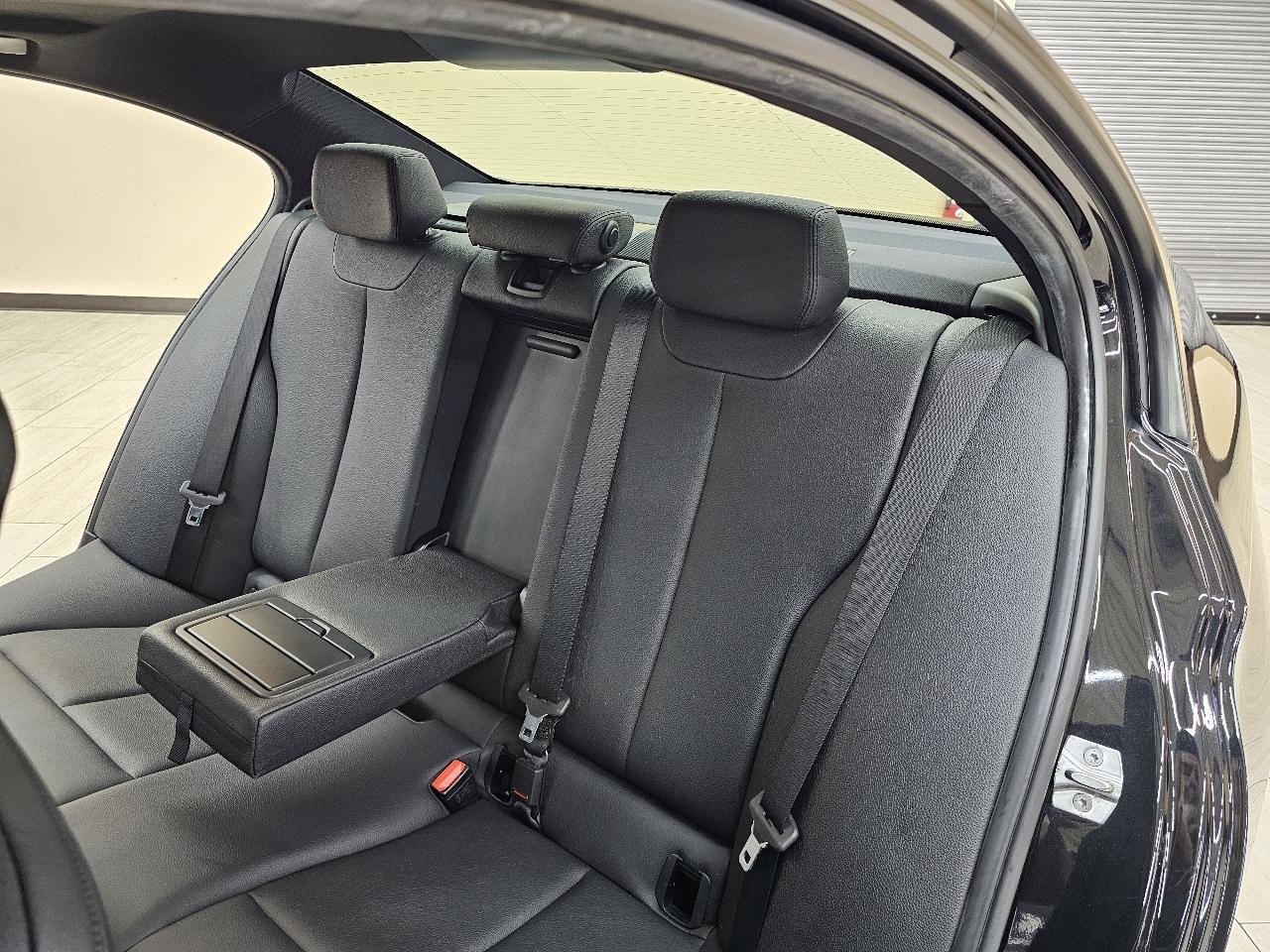 BMW 3-Series 328i SULEV 2016