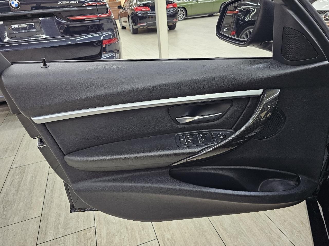 BMW 3-Series 328i SULEV 2016
