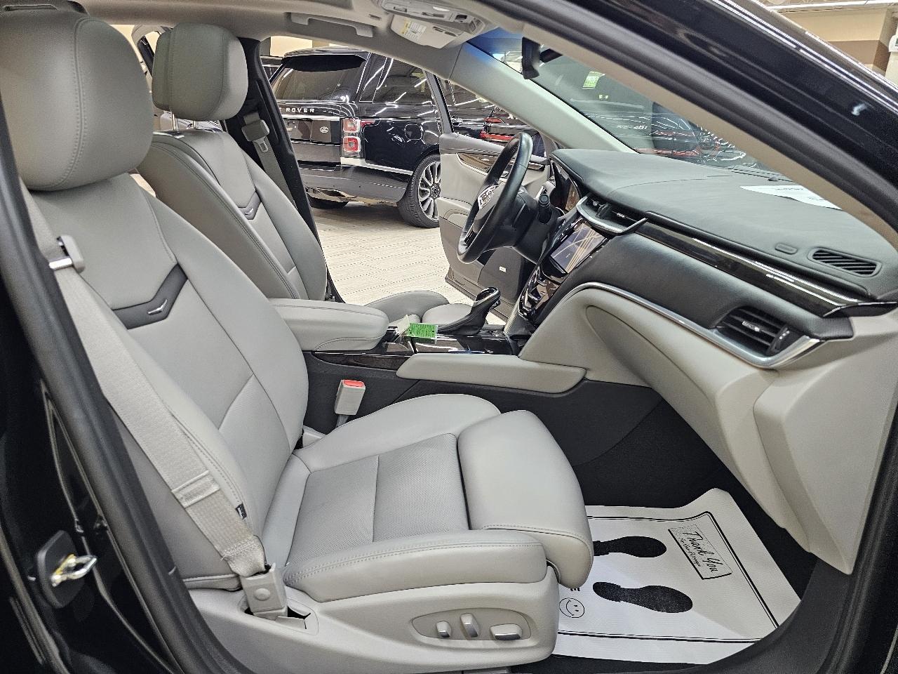 Cadillac XTS Premium 2013