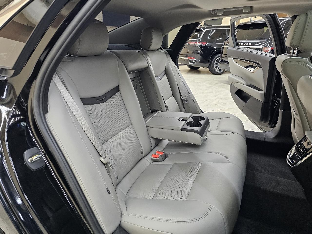 Cadillac XTS Premium 2013