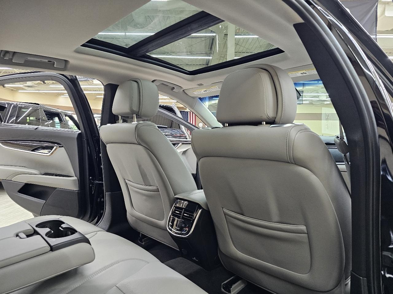 Cadillac XTS Premium 2013