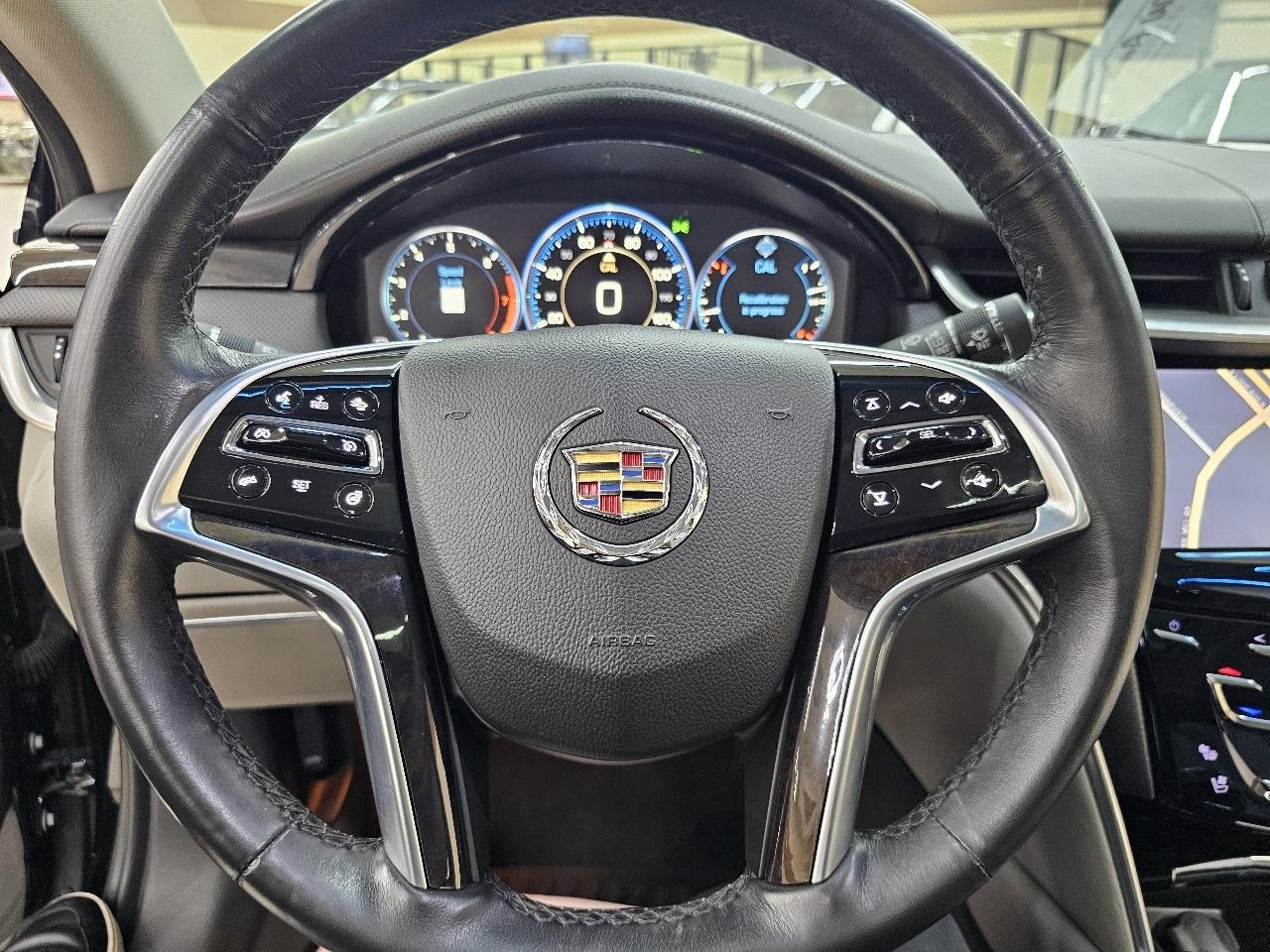 Cadillac XTS Premium 2013