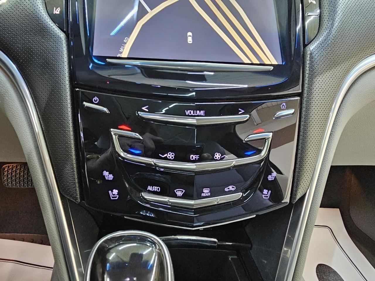 Cadillac XTS Premium 2013