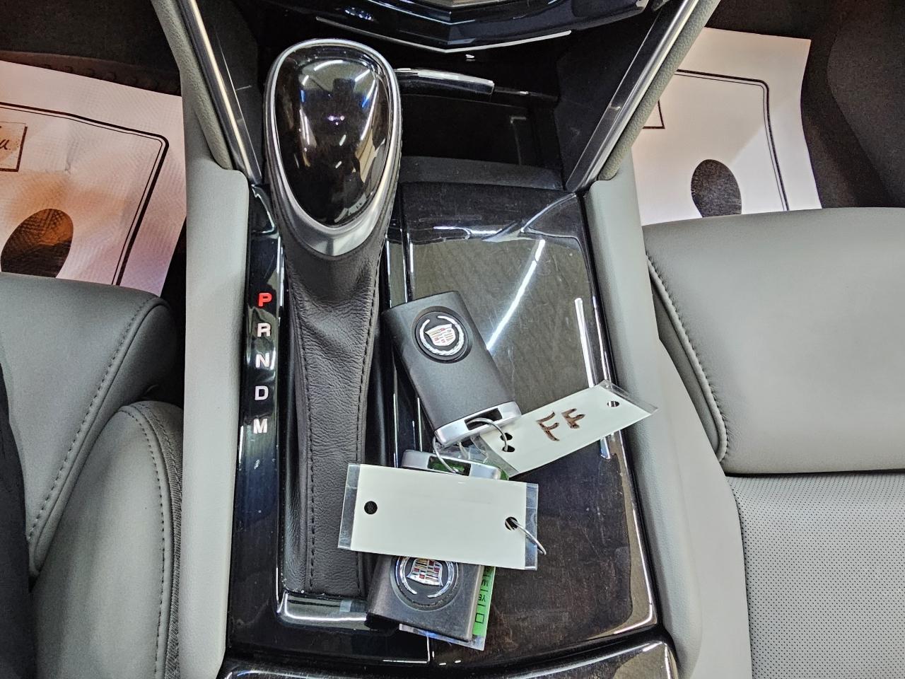 Cadillac XTS Premium 2013