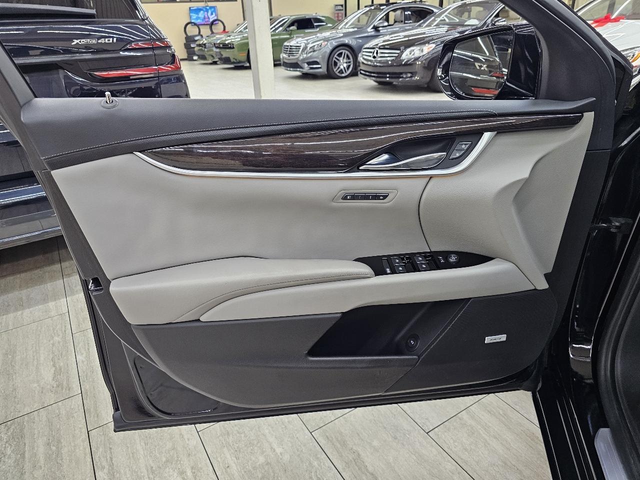 Cadillac XTS Premium 2013