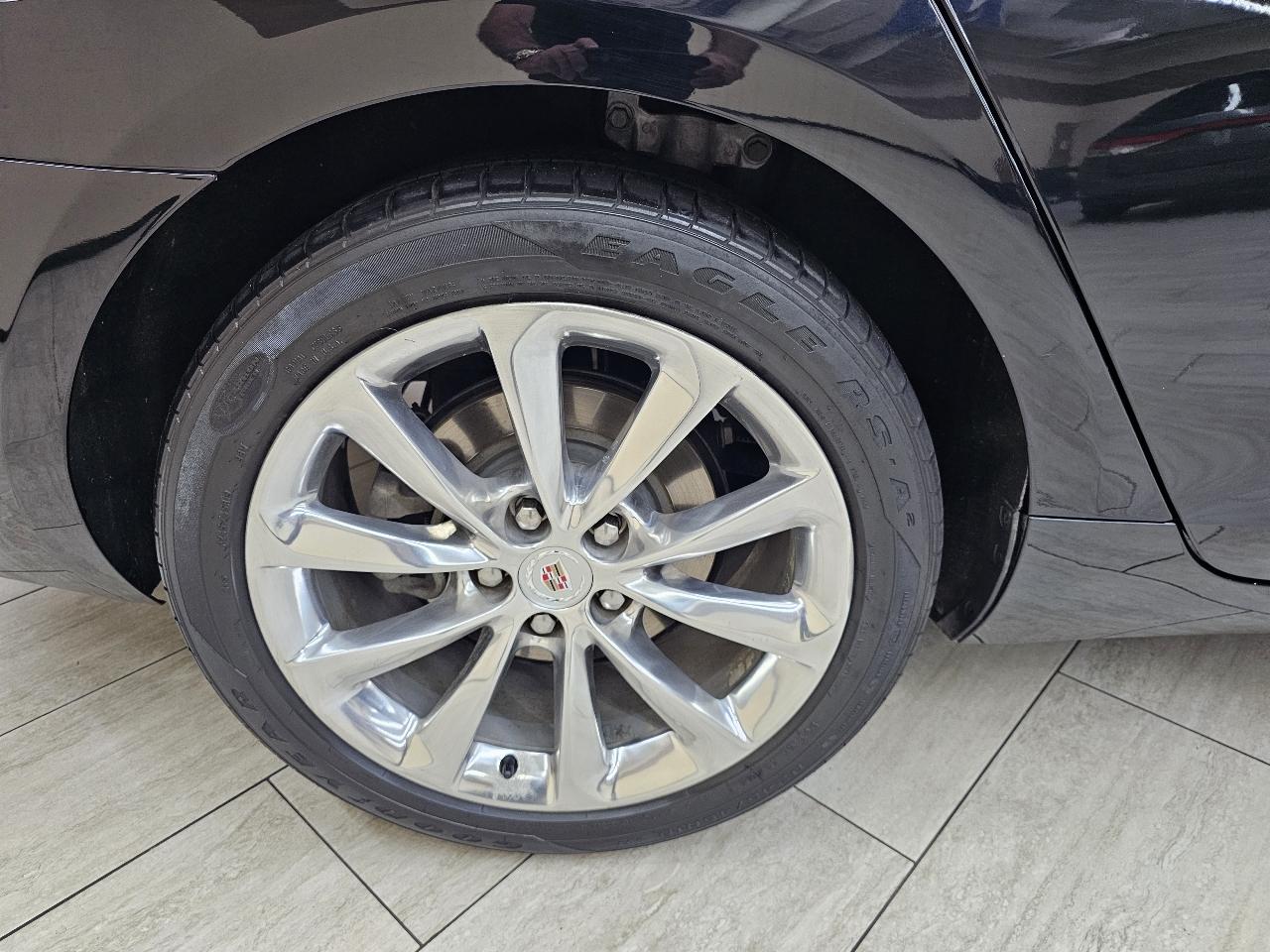 Cadillac XTS Premium 2013