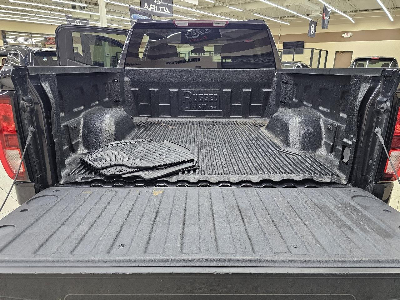 GMC Sierra 1500 Elevation Crew Cab 2WD 2023