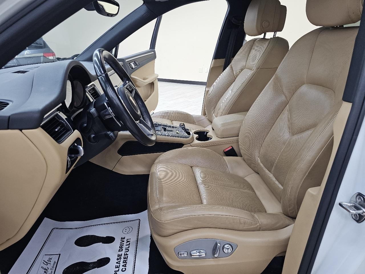 Porsche Macan GTS 2017