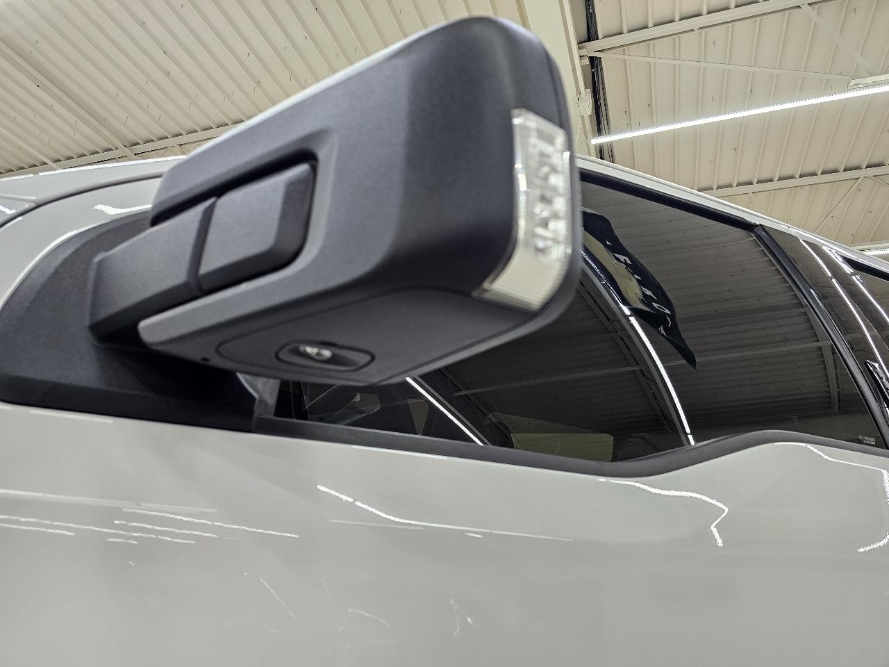 Ford F-150 Lariat SuperCrew 5.5-ft. Bed 4WD 2022