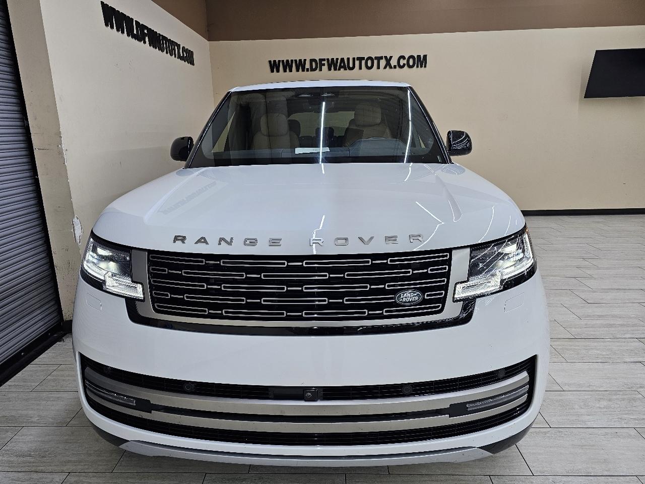 Land Rover Range Rover P400 SE SWB 2025