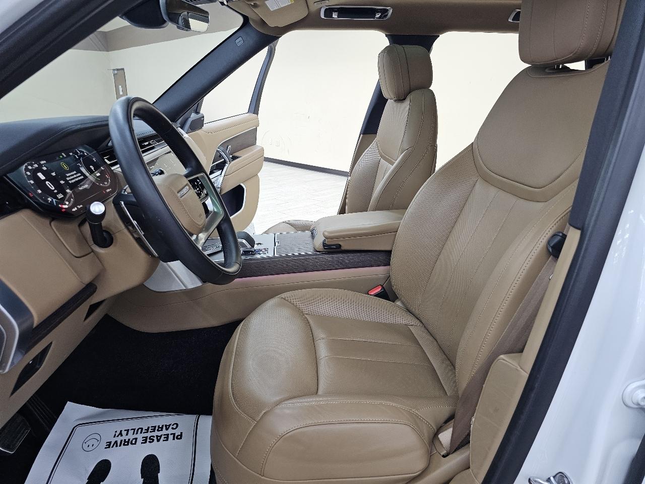 Land Rover Range Rover P400 SE SWB 2025