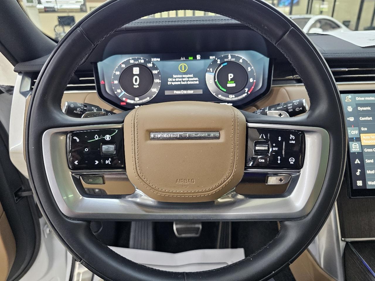 Land Rover Range Rover P400 SE SWB 2025