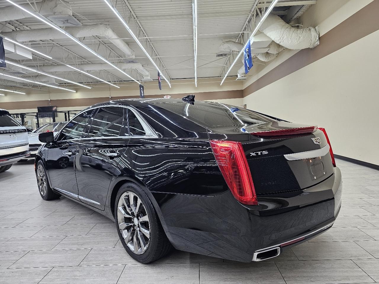 Cadillac XTS Luxury FWD 2017