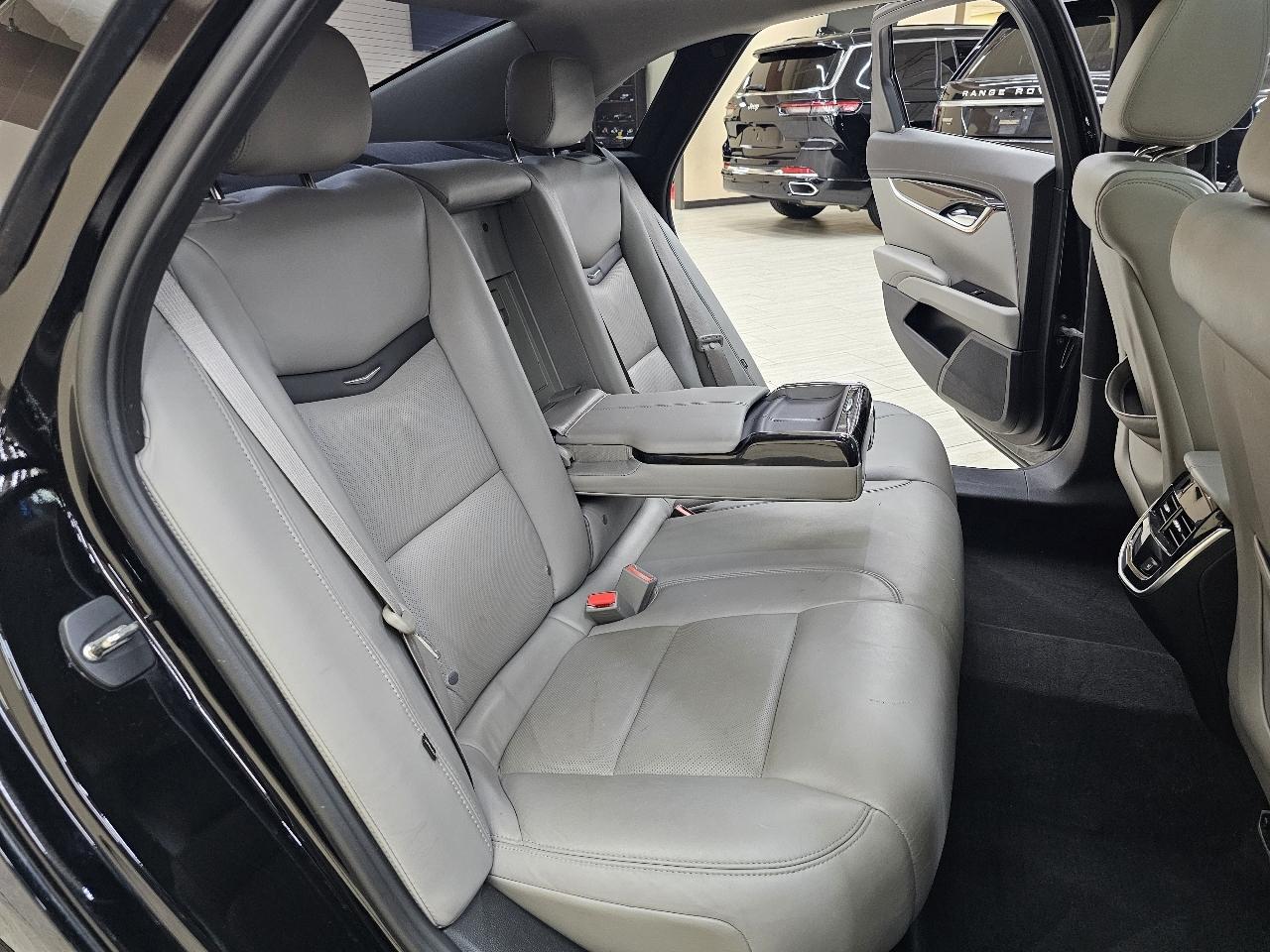 Cadillac XTS Luxury FWD 2017