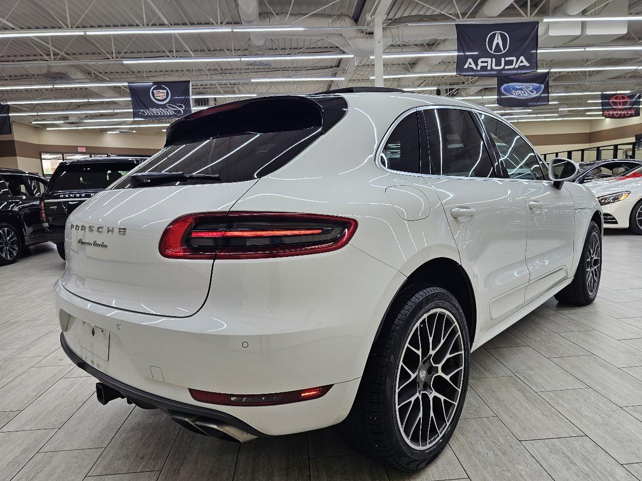 Porsche Macan Turbo 2017