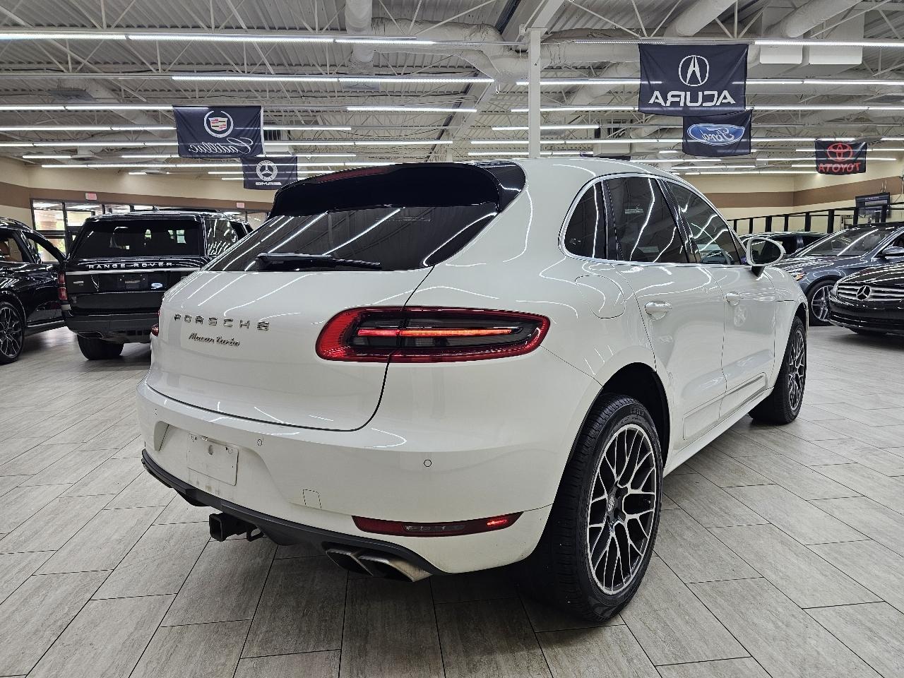 Porsche Macan Turbo 2017