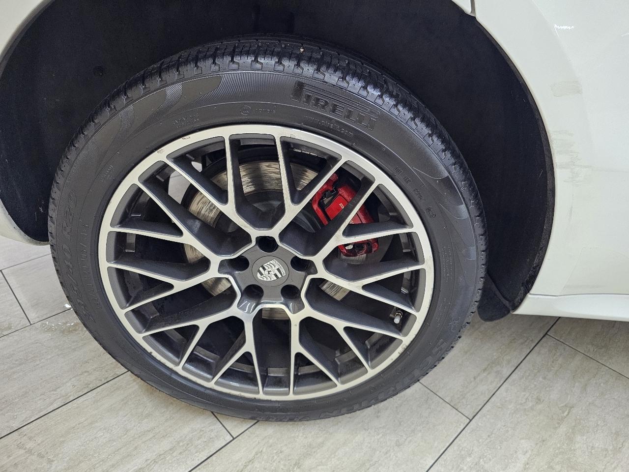 Porsche Macan Turbo 2017