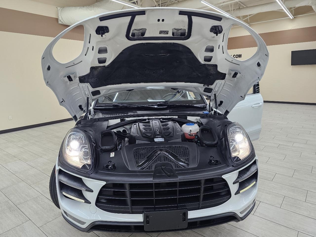 Porsche Macan Turbo 2017