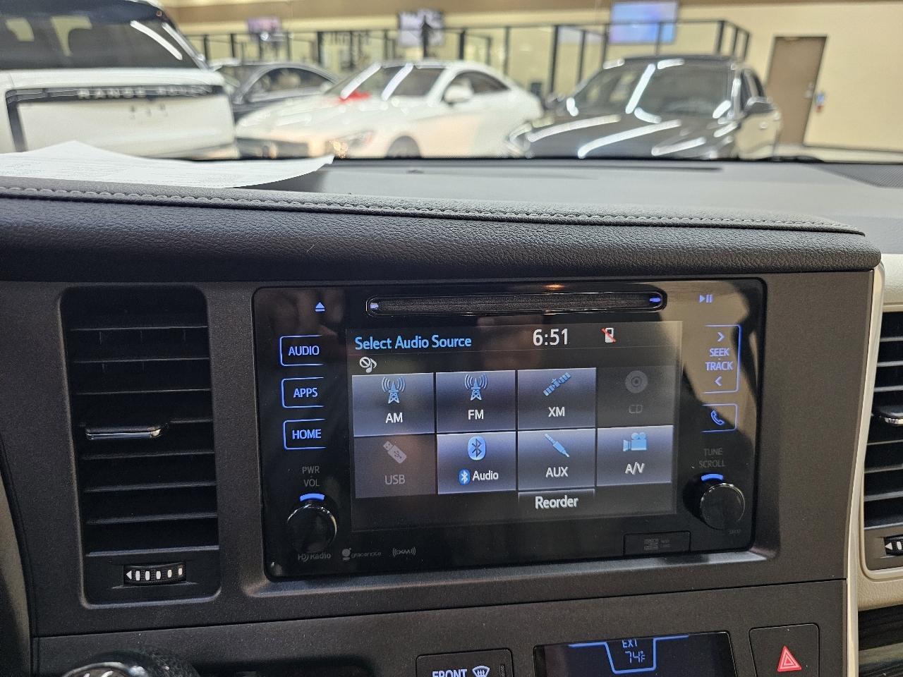 Toyota Sienna XLE FWD 8-Passenger V6 2016