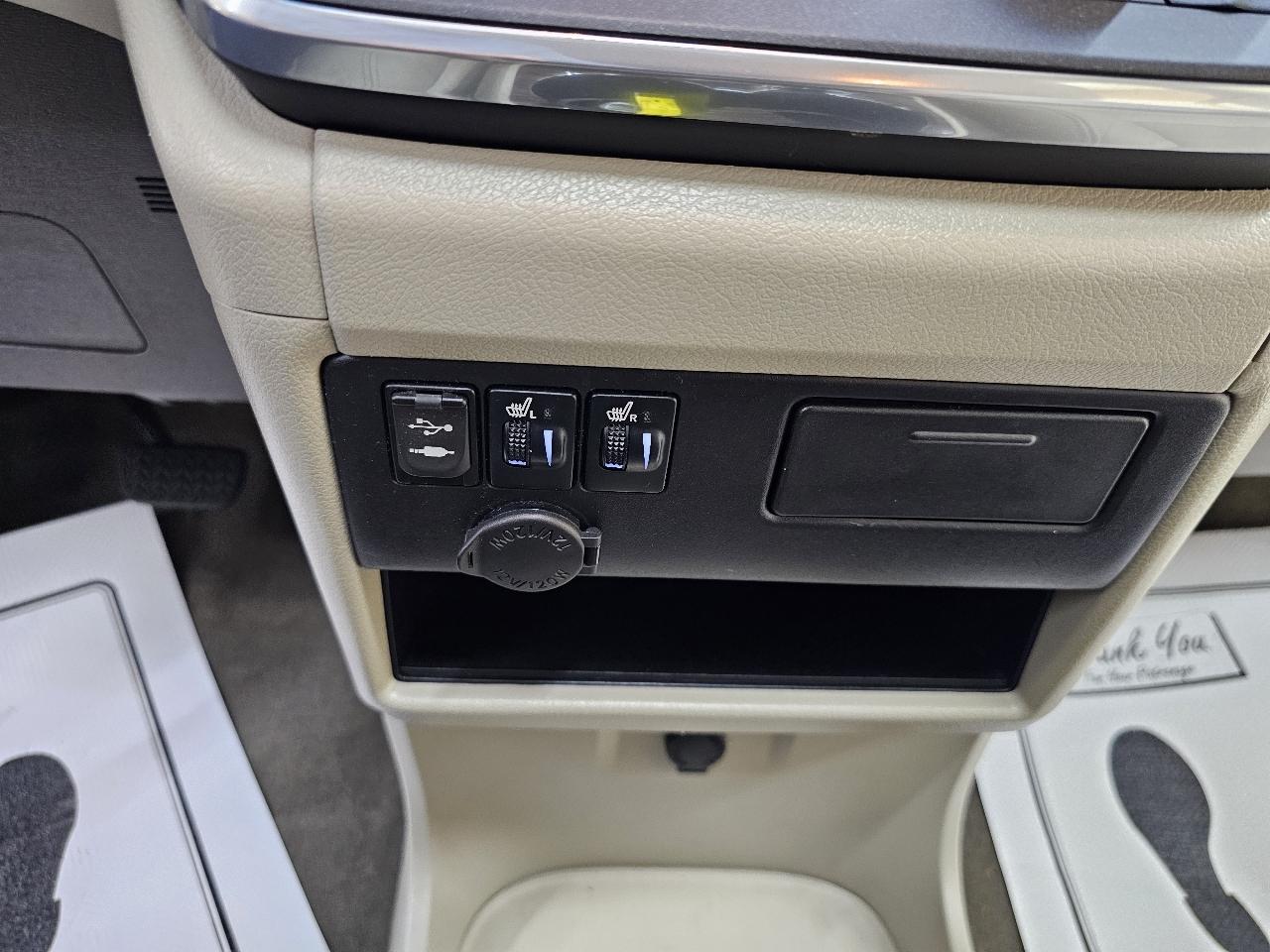 Toyota Sienna XLE FWD 8-Passenger V6 2016