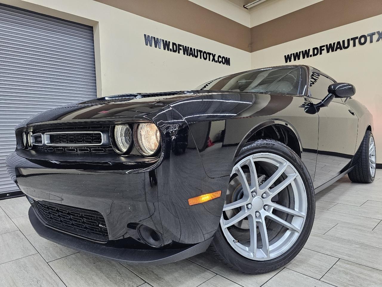 2021 Dodge Challenger SXT