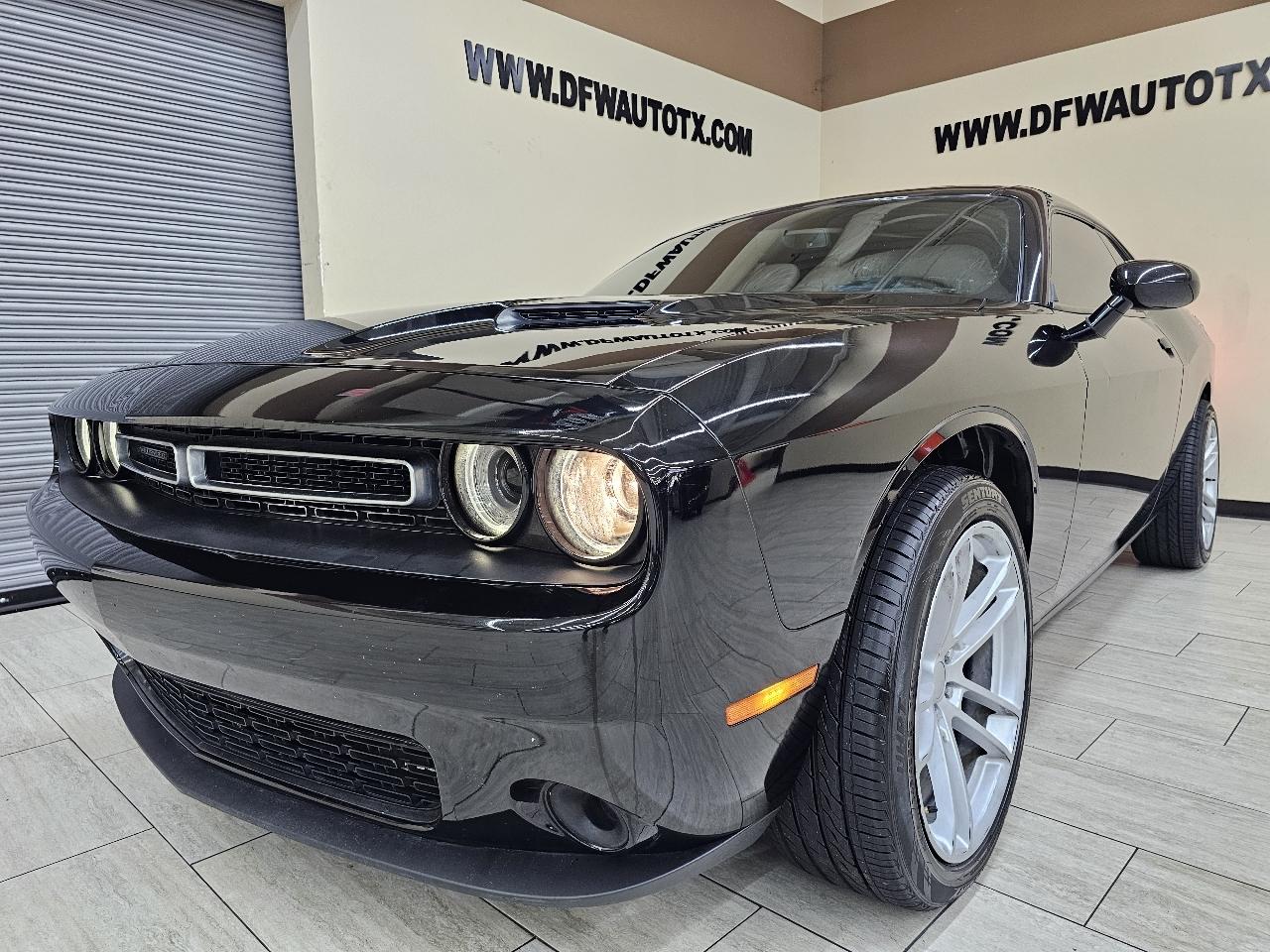 Dodge Challenger SXT 2021