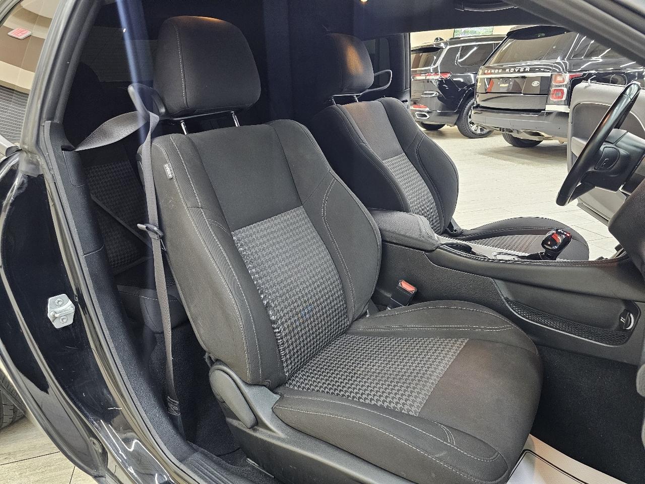 Dodge Challenger SXT 2021