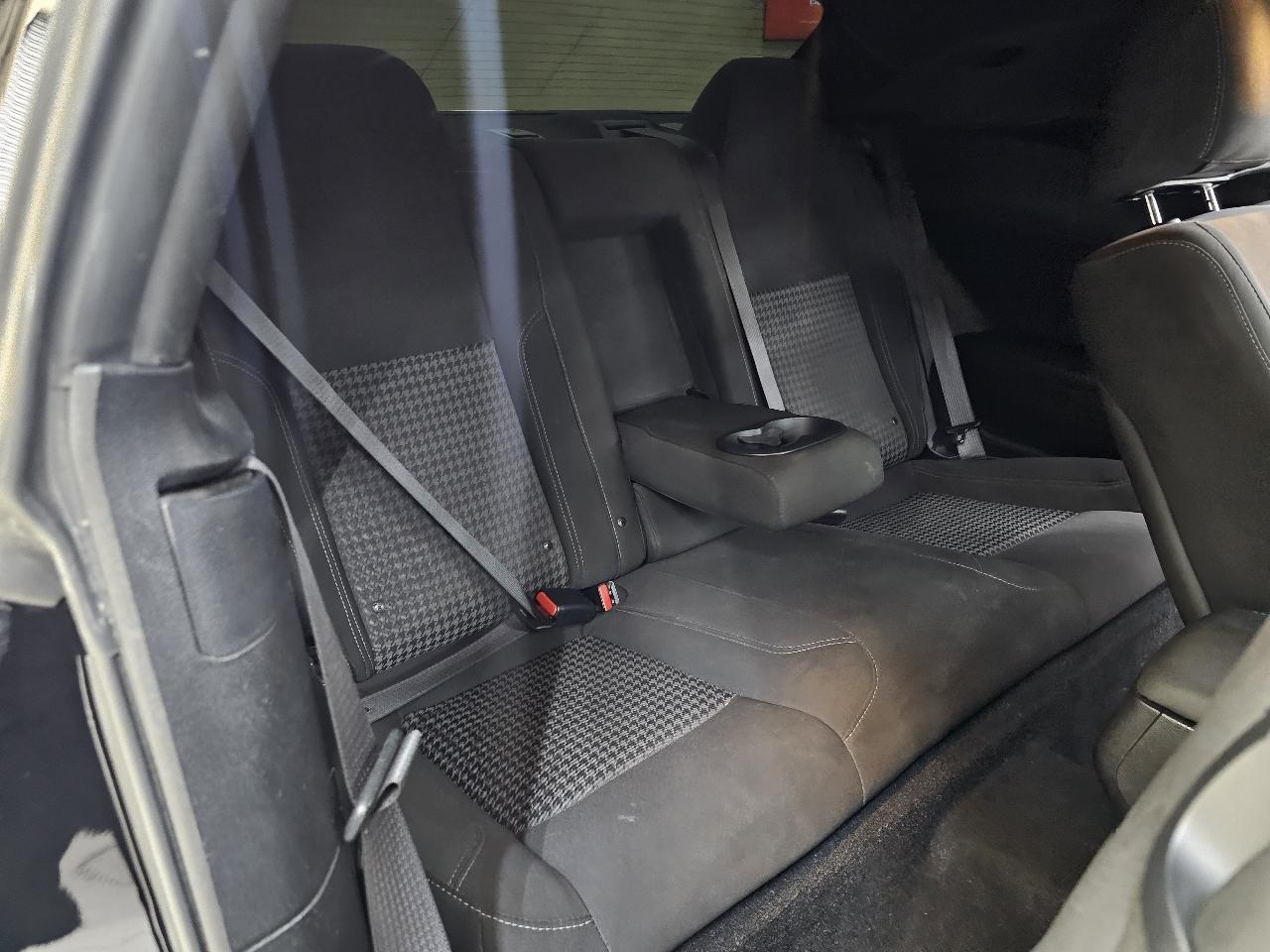 Dodge Challenger SXT 2021