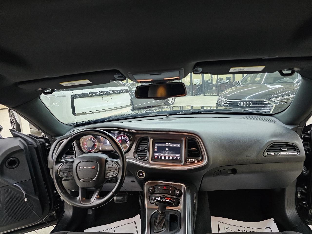 Dodge Challenger SXT 2021