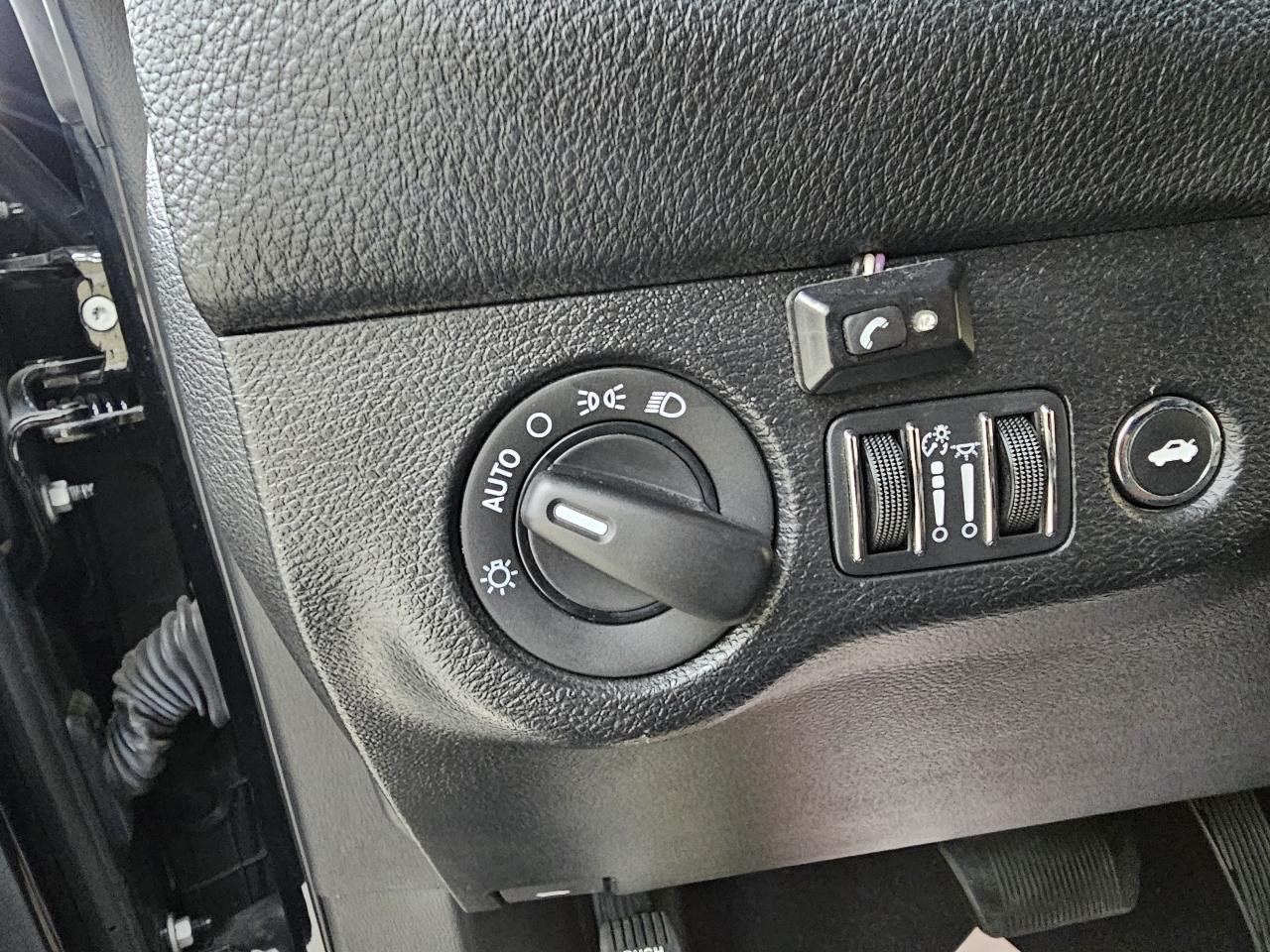 Dodge Challenger SXT 2021