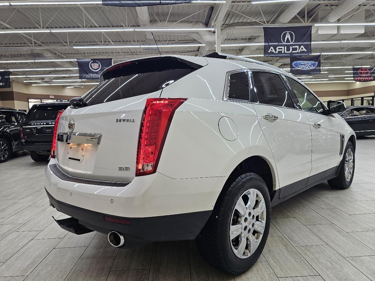 Cadillac SRX Luxury Collection FWD 2016