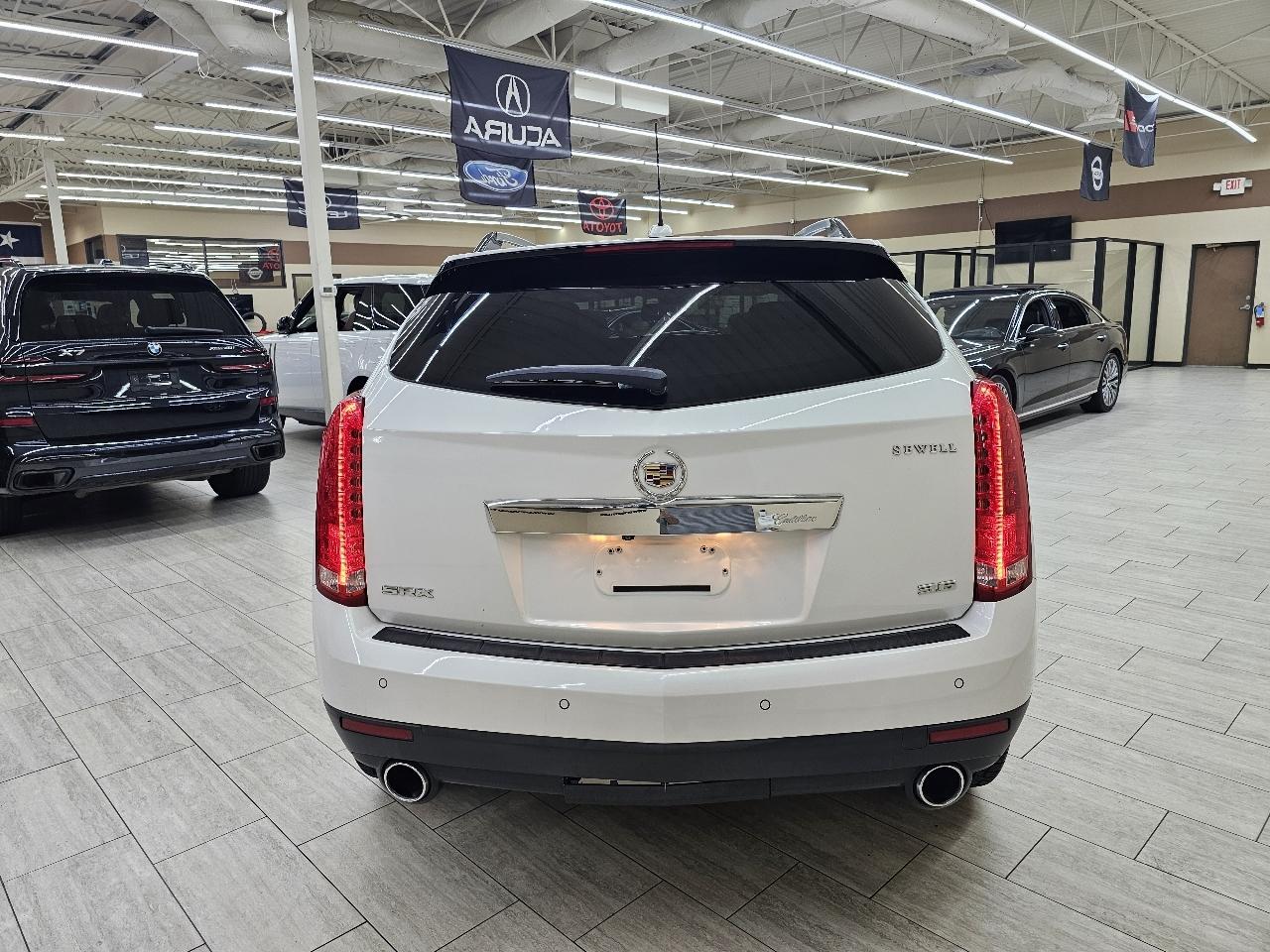 Cadillac SRX Luxury Collection FWD 2016