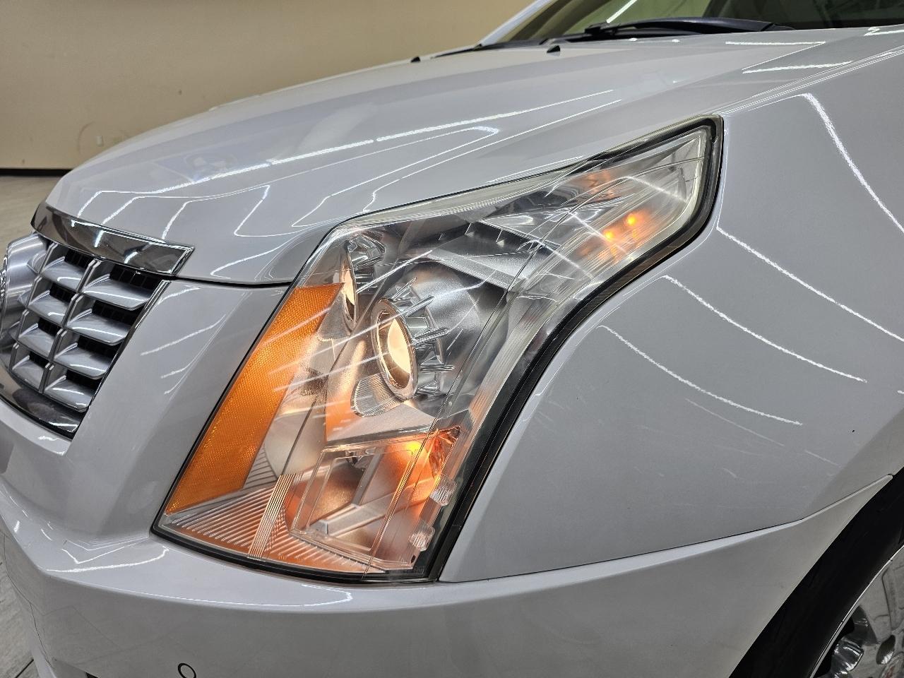 Cadillac SRX Luxury Collection FWD 2016