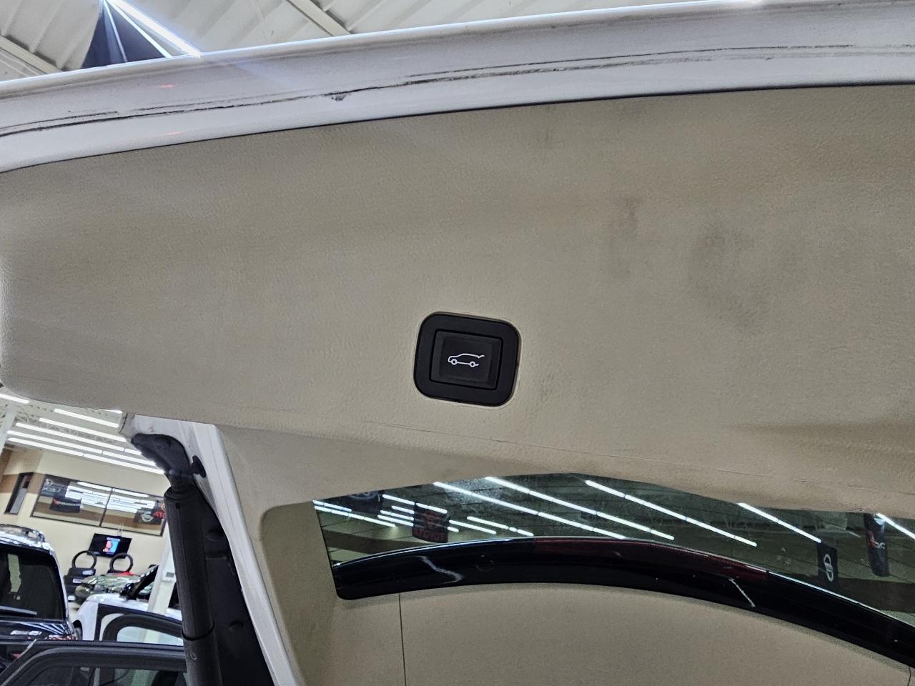 Cadillac SRX Luxury Collection FWD 2016