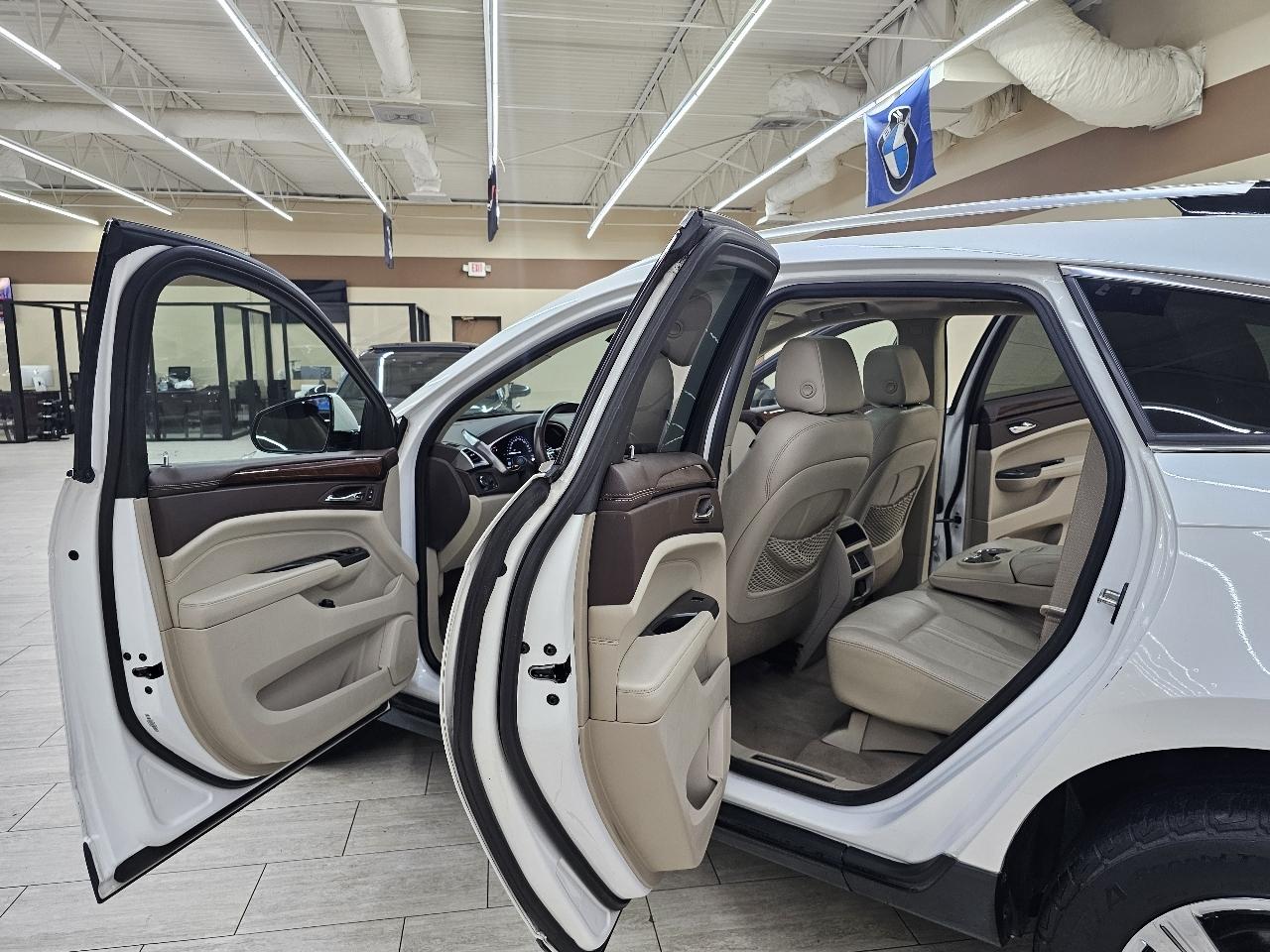 Cadillac SRX Luxury Collection FWD 2016