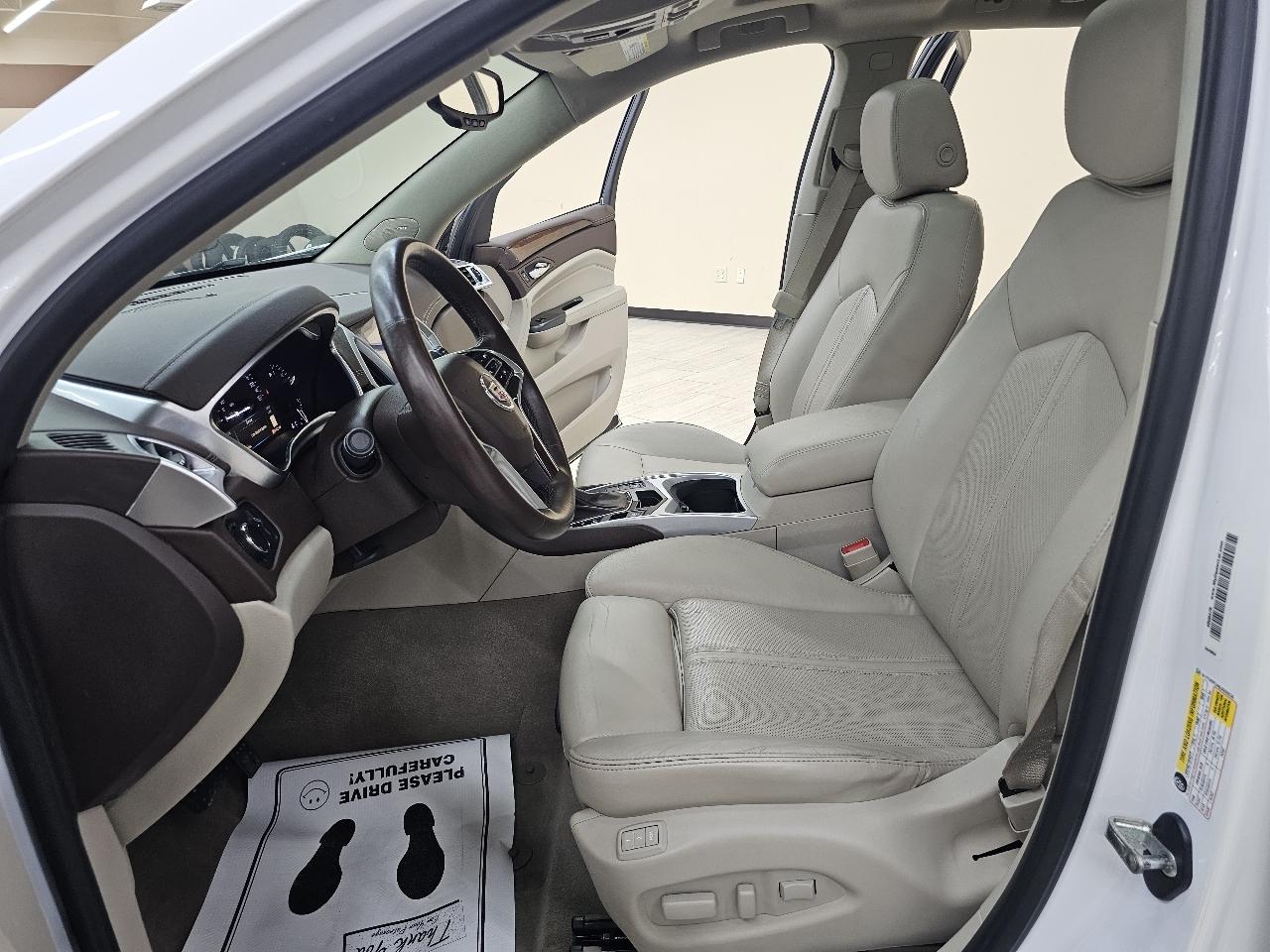 Cadillac SRX Luxury Collection FWD 2016