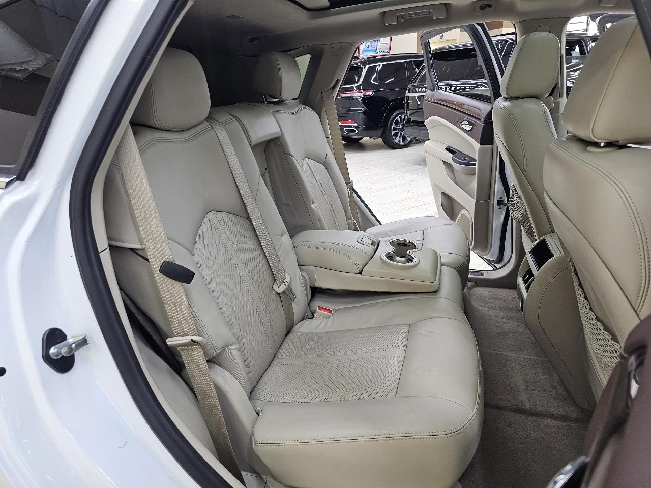 Cadillac SRX Luxury Collection FWD 2016