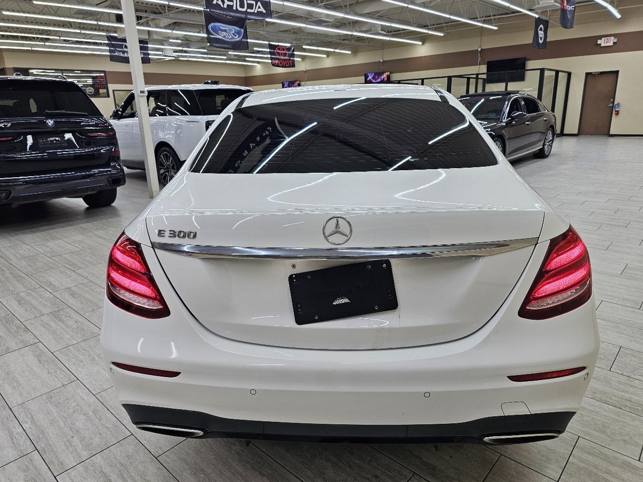 Mercedes-Benz E-Class E300 Luxury Sedan 2019