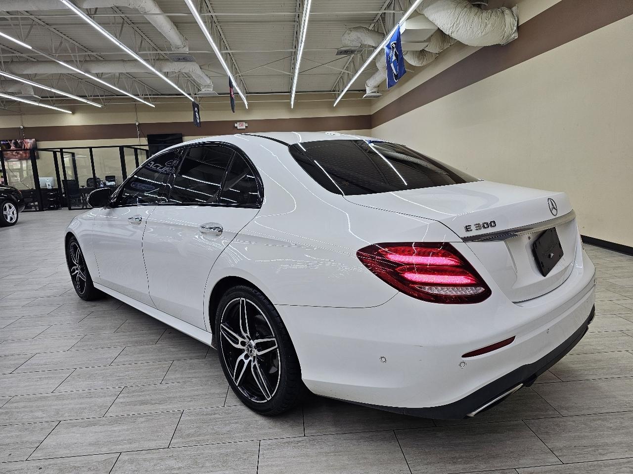 Mercedes-Benz E-Class E300 Luxury Sedan 2019