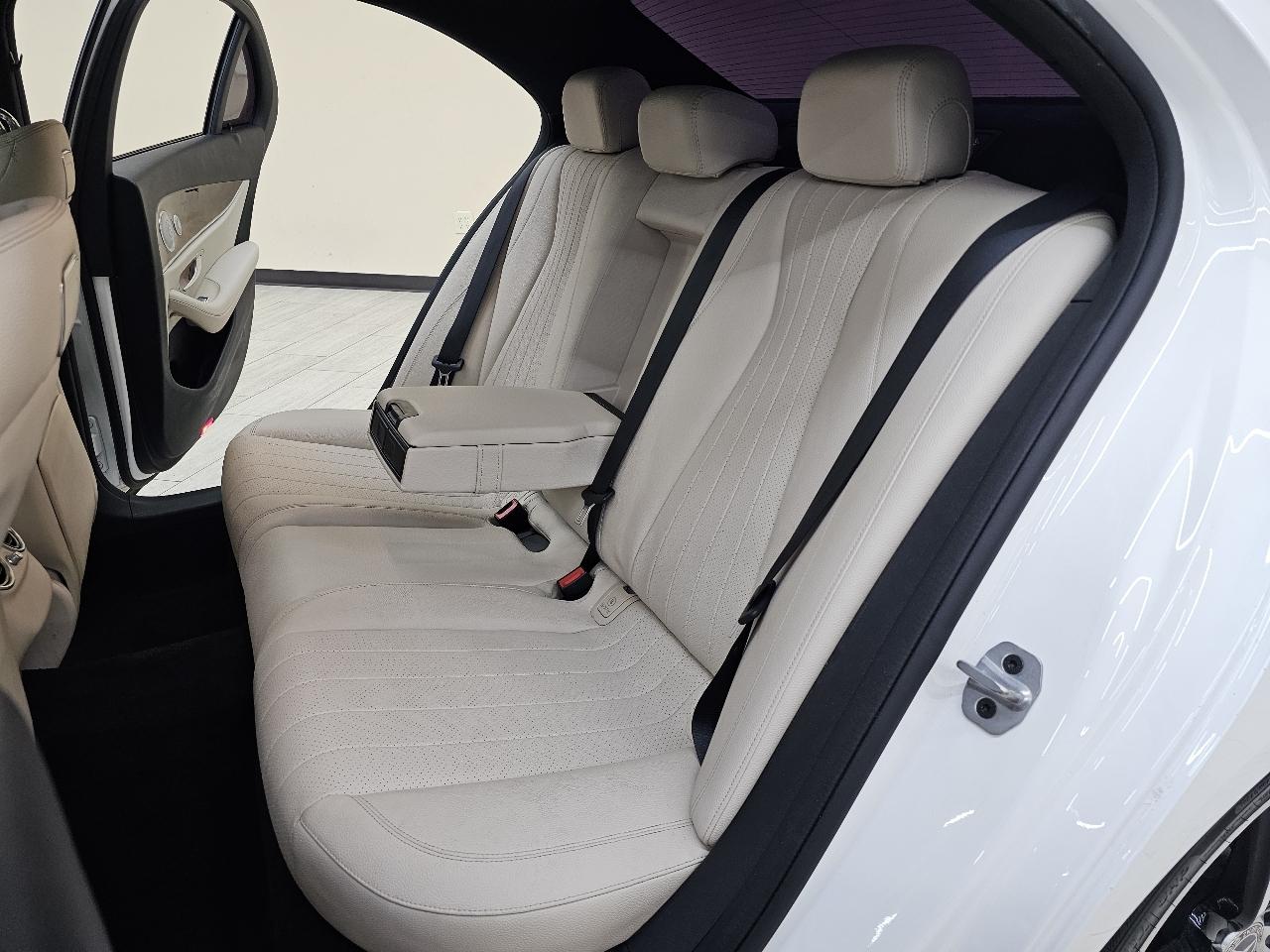 Mercedes-Benz E-Class E300 Luxury Sedan 2019