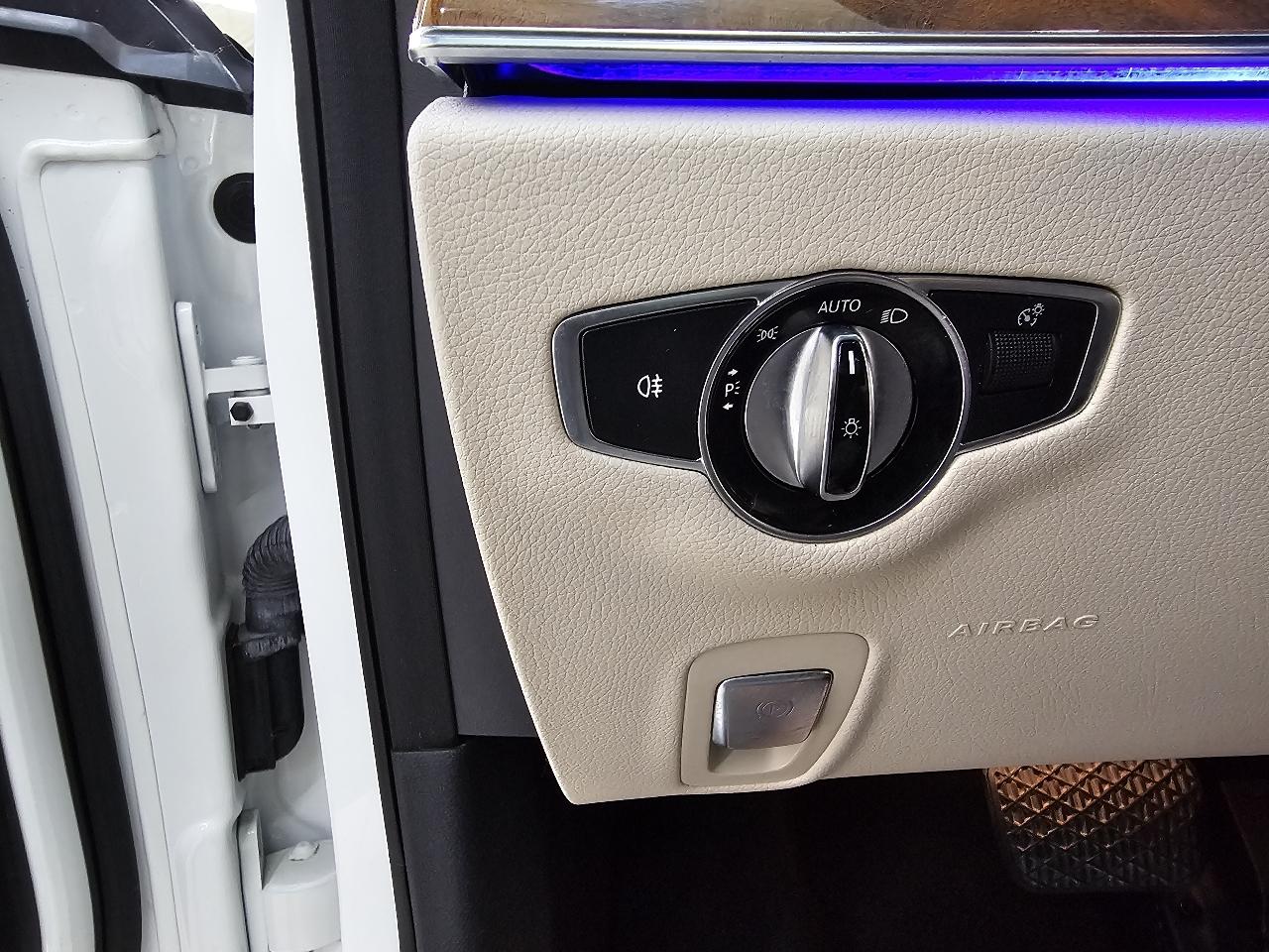 Mercedes-Benz E-Class E300 Luxury Sedan 2019