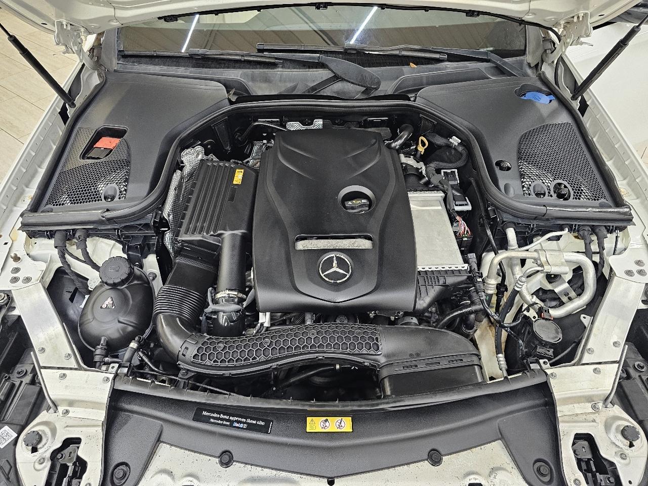 Mercedes-Benz E-Class E300 Luxury Sedan 2019