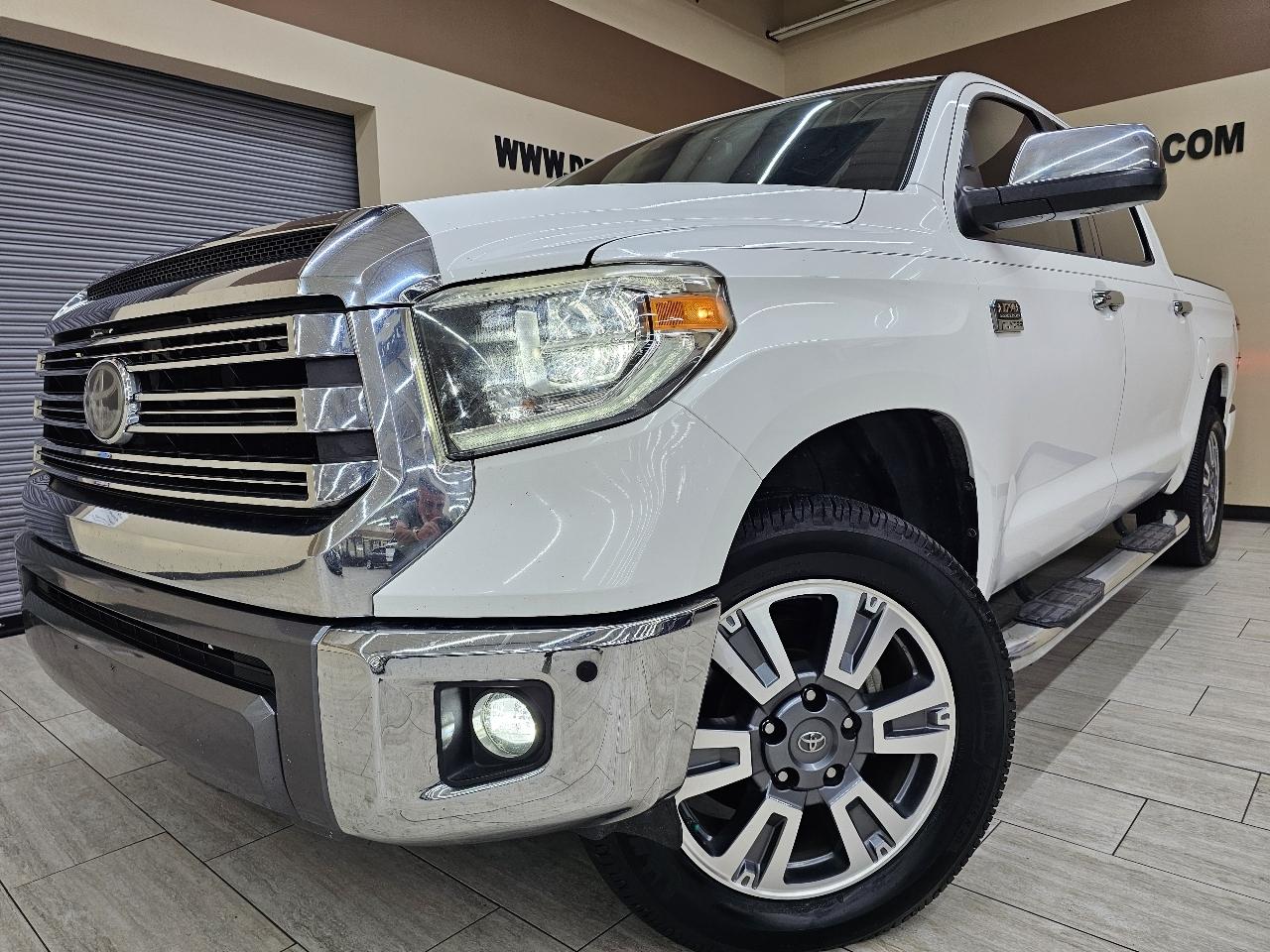 White 2019 Toyota Tundra Pickup Truck Four-Wheel Drive Automatic