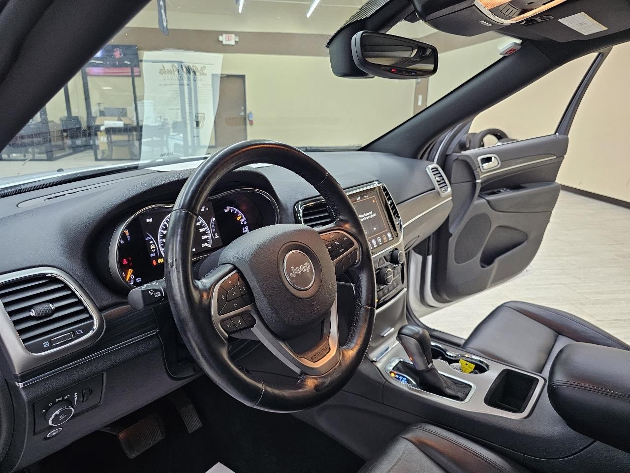 Jeep Grand Cherokee Limited 2WD 2021