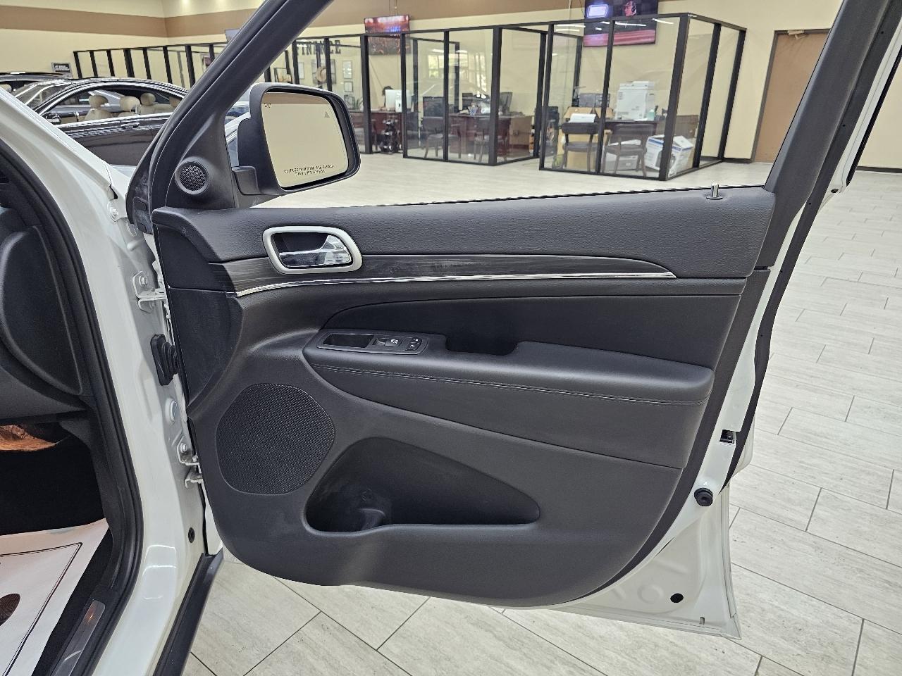 Jeep Grand Cherokee Limited 2WD 2021