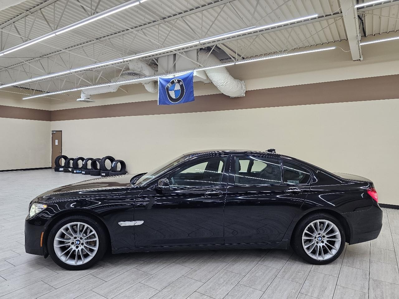 BMW 7-Series 750i 2015