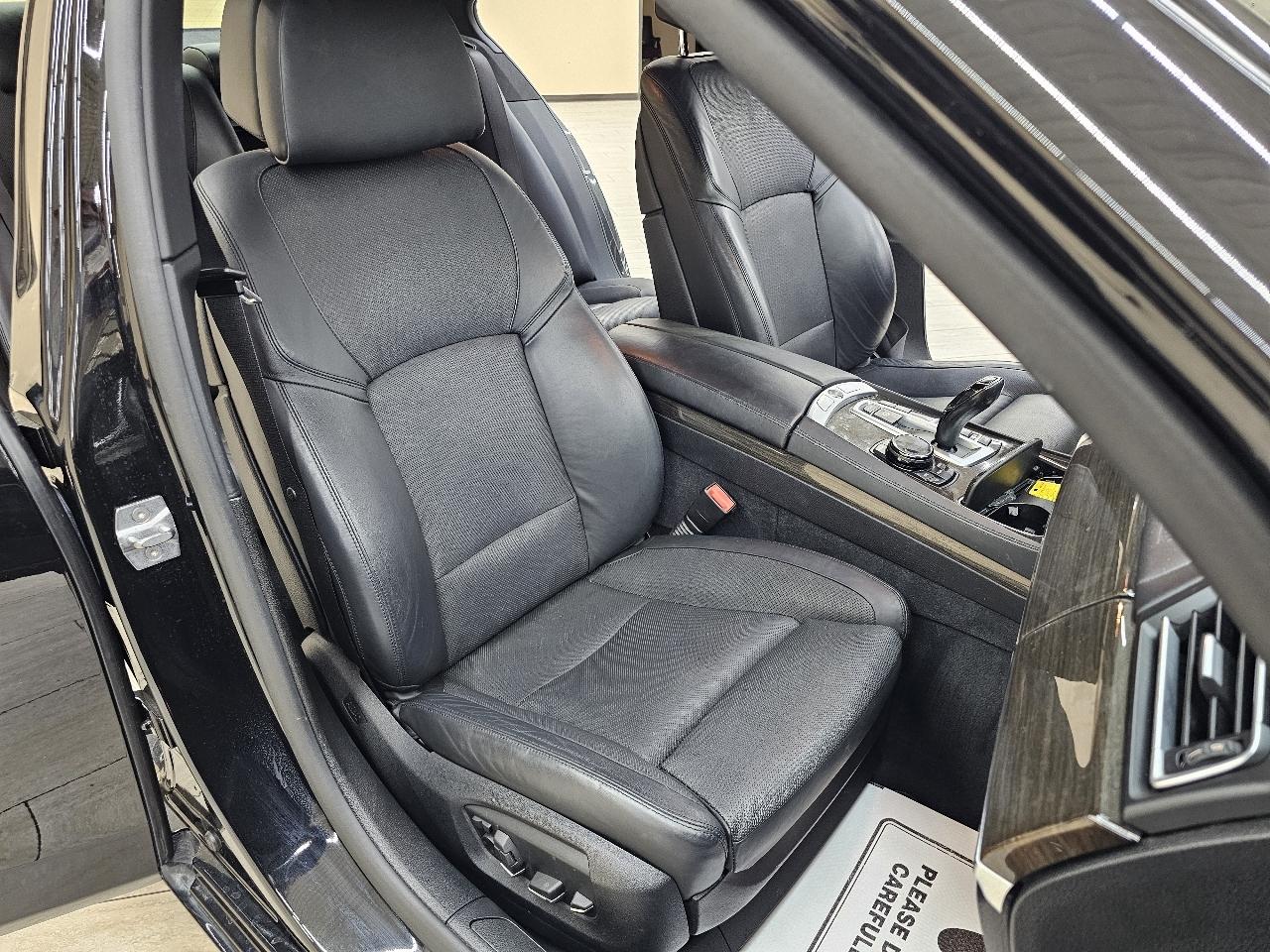 BMW 7-Series 750i 2015