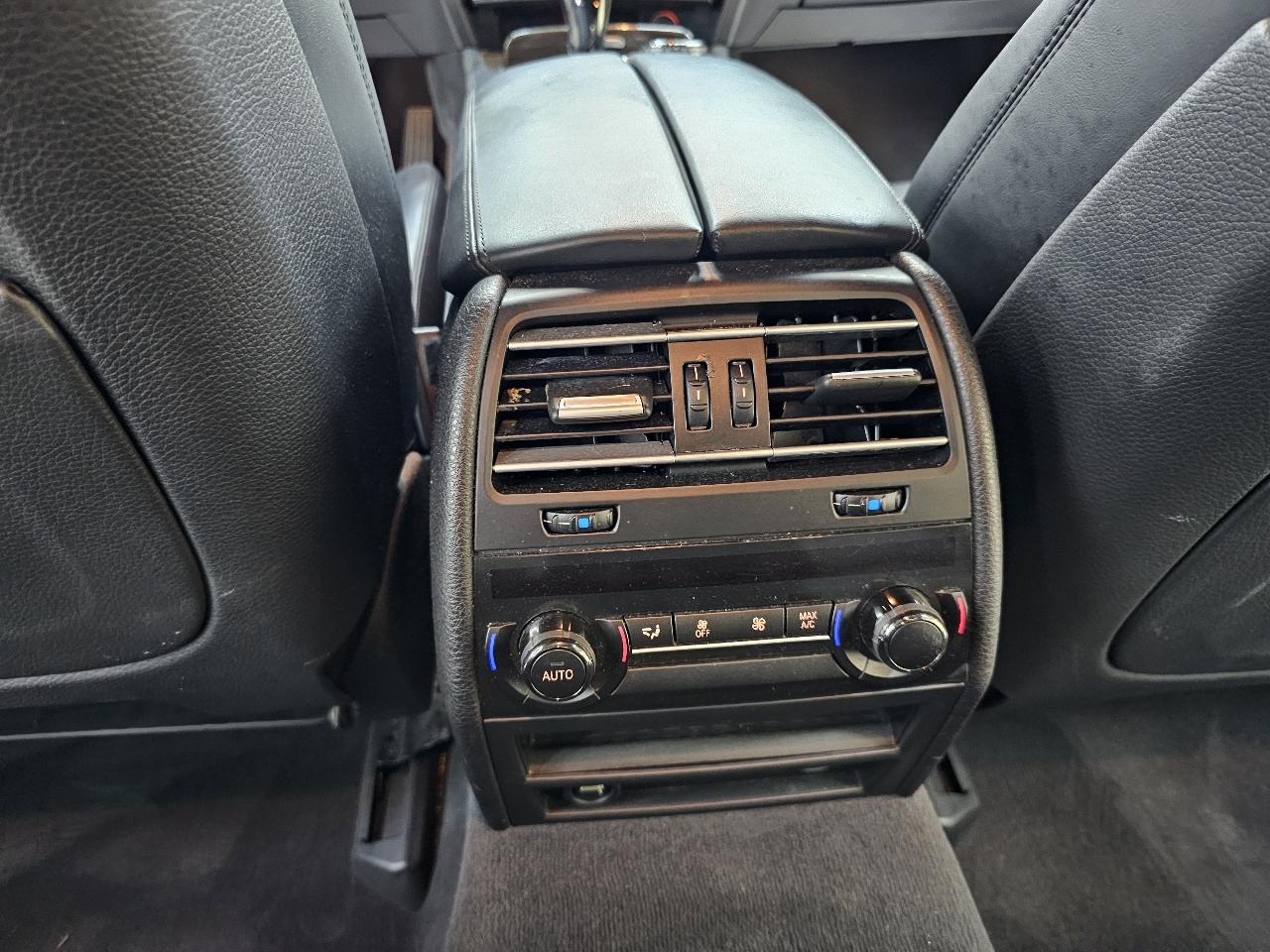 BMW 7-Series 750i 2015