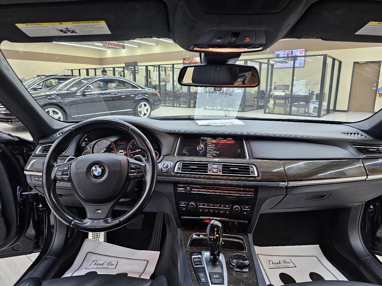 BMW 7-Series 750i 2015