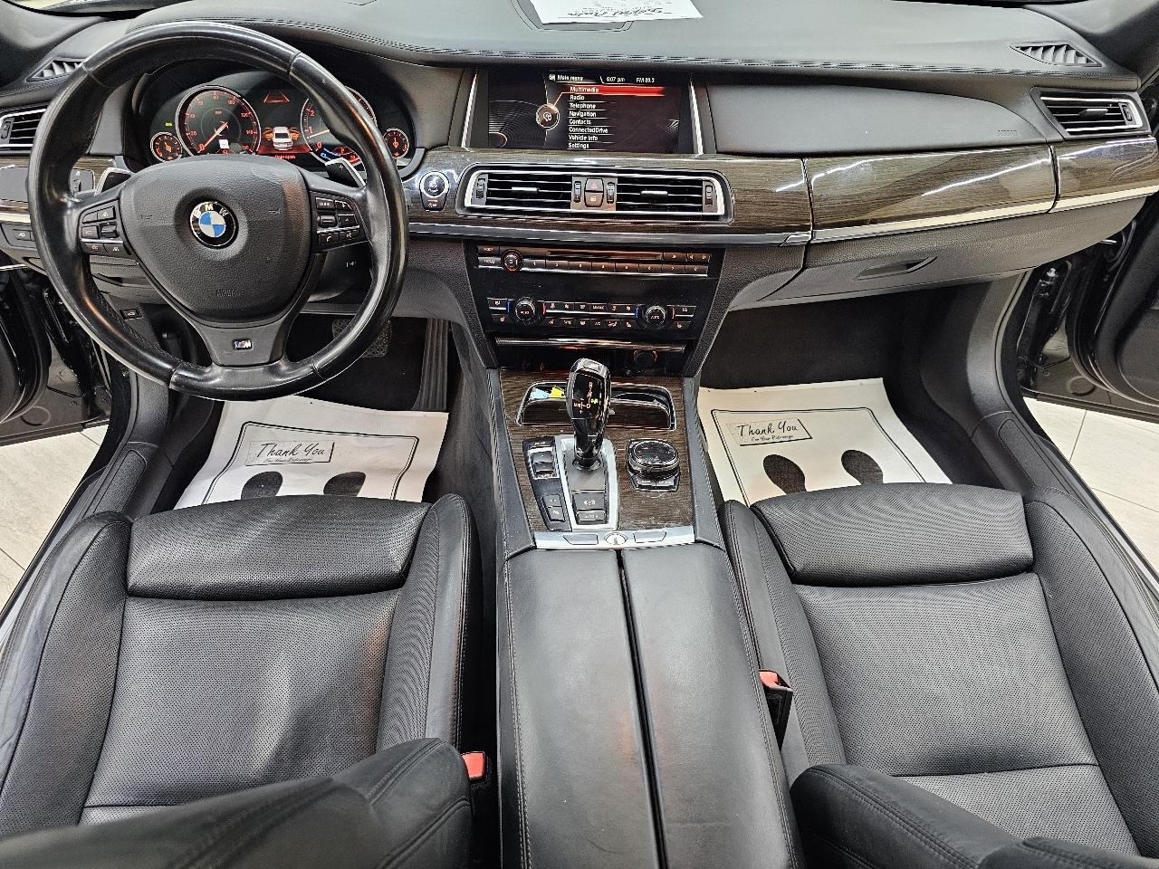 BMW 7-Series 750i 2015